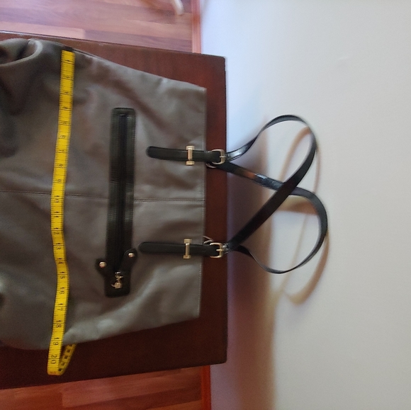 New York & Company Tote - Picture 5 of 7